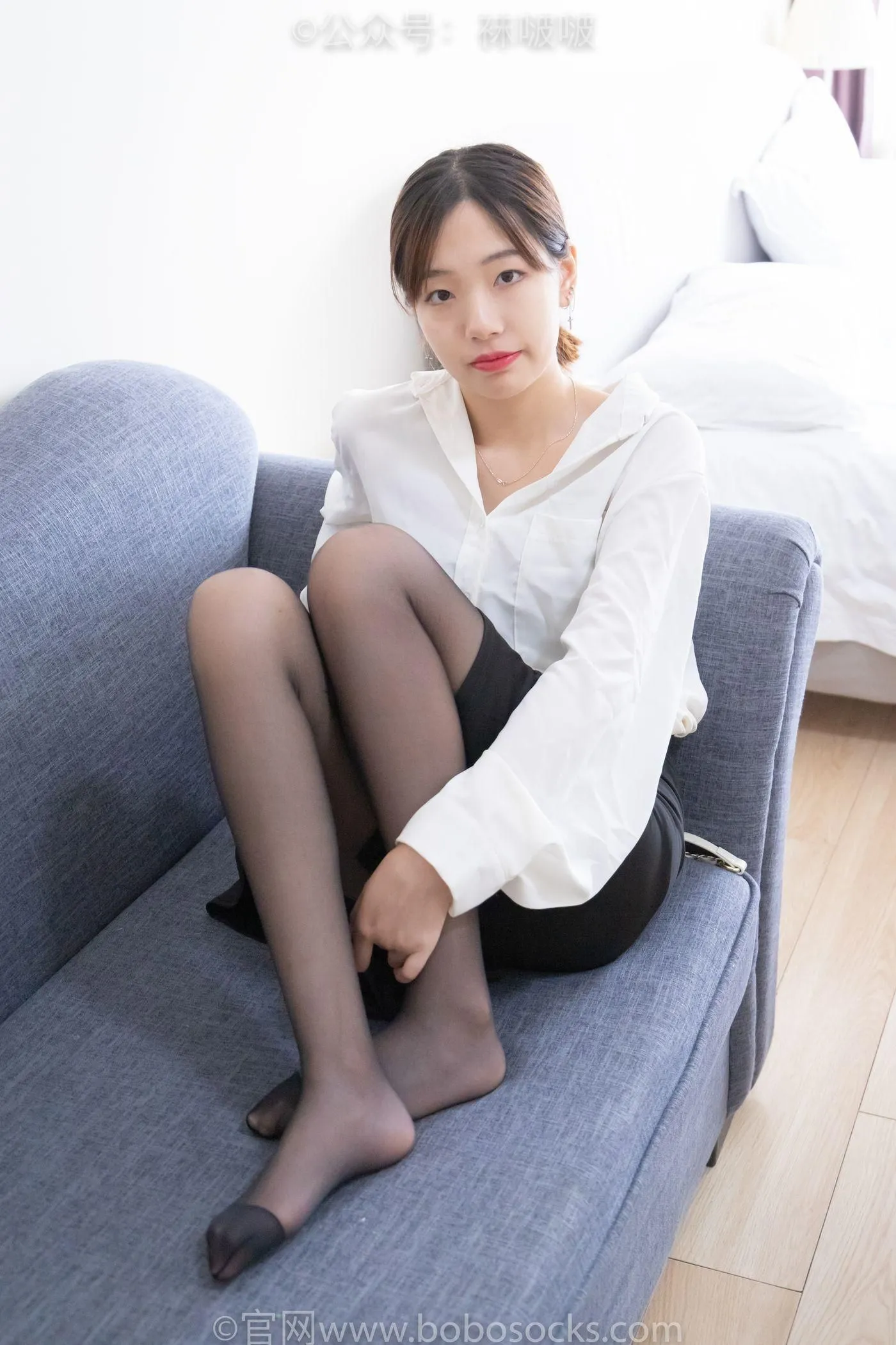 [BoBoSocks袜啵啵]NO.017 小甜豆-OL制服、高跟鞋、黑丝 [131P]插图8